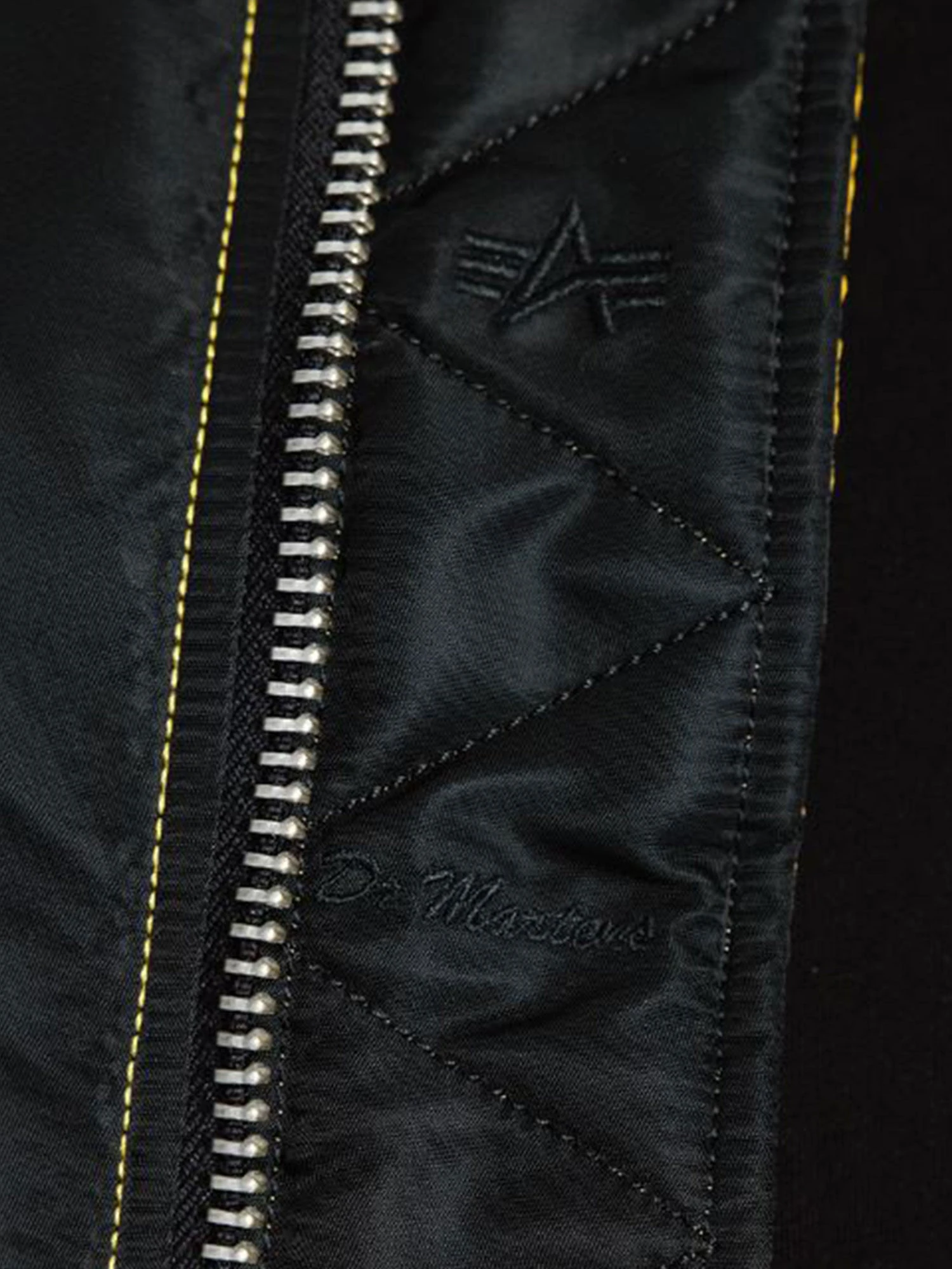 MA-1 Dr.Martens X Alpha Industries Jacket 9 MA-1 Dr.Martens X Alpha Industries Jacket - Image 9