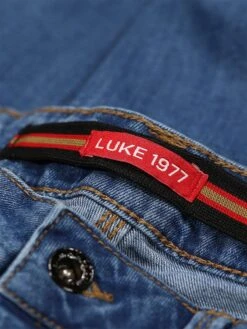 EDWARD REGULAR FIT MID BLUE WASH JEANS 15 EDWARD REGULAR FIT MID BLUE WASH JEANS -Luke Clothing Store M590501 SUMMER77 5 4a4c98e1 b36c 4da9 90ae 7736d48faa58